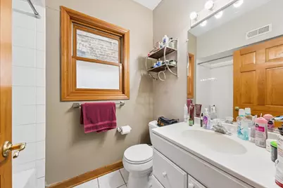 1721 W Julian Street, Chicago, IL 60622 - Photo 21