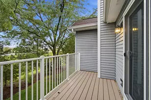1695 Mansfield Ct, Roselle, IL 60172 - Photo 21
