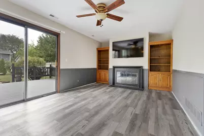 1842 Hawk Lane, Elk Grove Village, IL 60007 - Photo 11
