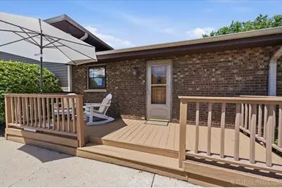 754 N Michigan Street, Elmhurst, IL 60126 - Photo 27