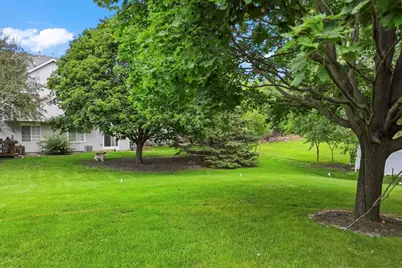 5 W Pheasant Trail #05, Lake in the Hills, IL 60156 - Photo 17