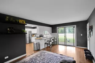 [Address not provided], Gurnee, IL 60031 - Photo 13