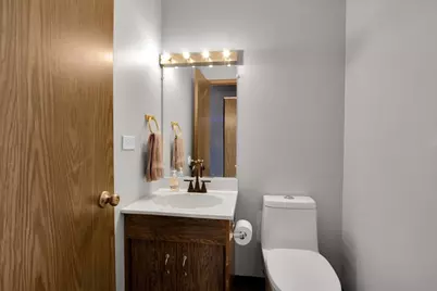 [Address not provided], Gurnee, IL 60031 - Photo 29