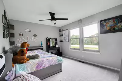 [Address not provided], Gurnee, IL 60031 - Photo 19