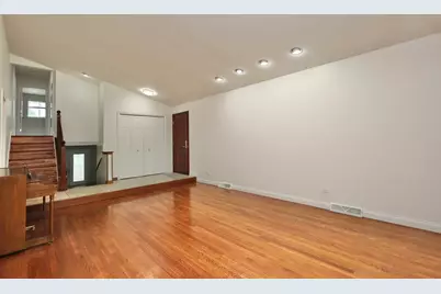 613 Leamington Avenue, Wilmette, IL 60091 - Photo 3