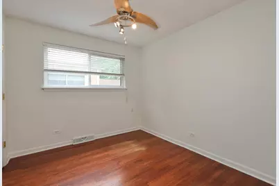 613 Leamington Avenue, Wilmette, IL 60091 - Photo 17