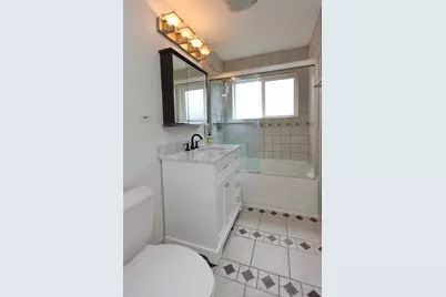 613 Leamington Avenue, Wilmette, IL 60091 - Photo 13