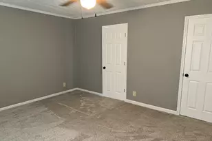 527 W 6th St, Centralia, IL 62801 - Photo 11