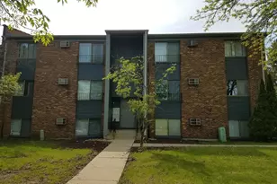 264 Canterbury Ln, Bolingbrook, IL 60440 - Photo 1