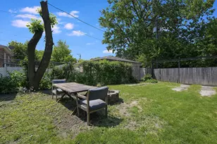 946 N Homan Ave., Chicago, IL 60651 - Photo 17
