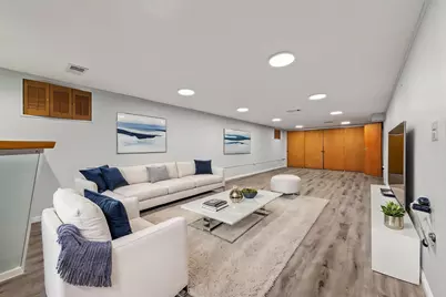 9457 Lawler Avenue, Skokie, IL 60077 - Photo 19