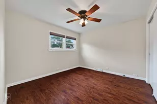 9457 Lawler Ave, Skokie, IL 60077 - Photo 17