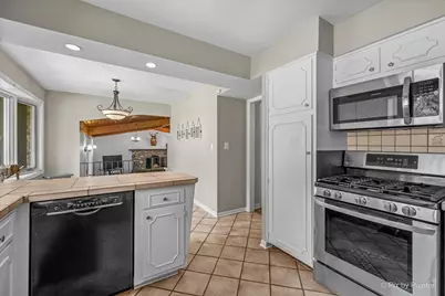 13118 Il Route 176 Highway, Woodstock, IL 60098 - Photo 9