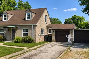 206 E Camp McDonald Rd, Prospect Heights, IL 60070 - Photo 1