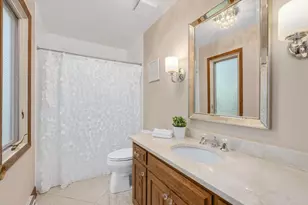 1116 Laurie Ln, Burr Ridge, IL 60527 - Photo 21