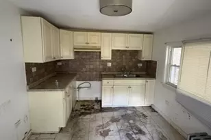 7837 S Dobson Ave, Chicago, IL 60619 - Photo 7