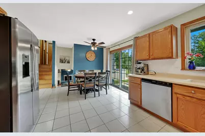8840 Leslie Drive, Orland Hills, IL 60487 - Photo 11