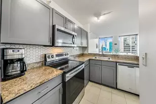 222 N Columbus Dr, Chicago, IL 60601 - Photo 13