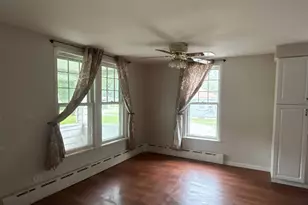 17 S Wabash Ave, Glenwood, IL 60425 - Photo 5