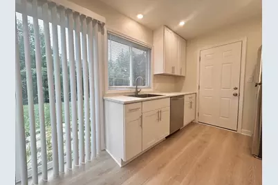 317 Hadleigh Road, Bolingbrook, IL 60440 - Photo 7