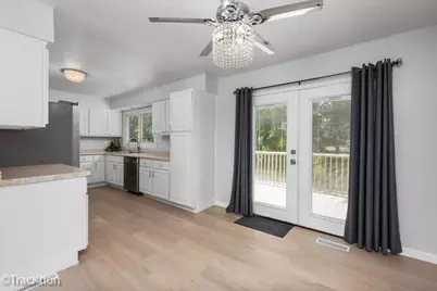 525 King Arthur Drive, Bolingbrook, IL 60440 - Photo 7