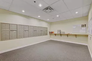 2335 W Belle Plaine Ave, Chicago, IL 60618 - Photo 7