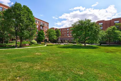 2335 W Belle Plaine Avenue #118, Chicago, IL 60618 - Photo 3
