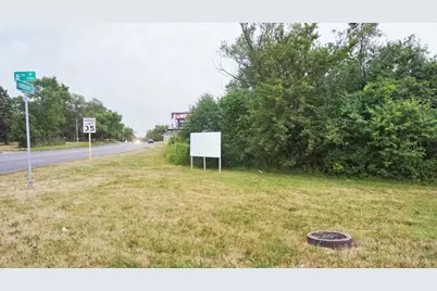 800 S Green Bay Road, Waukegan, IL 60085 - Photo 3