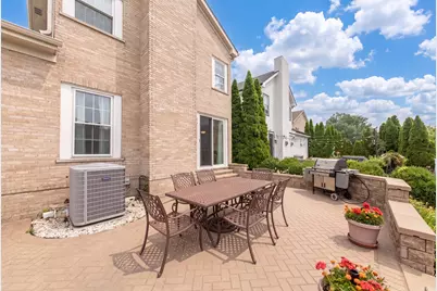 104 Brickton Place, Park Ridge, IL 60068 - Photo 29