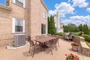 104 Brickton Pl, Park Ridge, IL 60068 - Photo 29