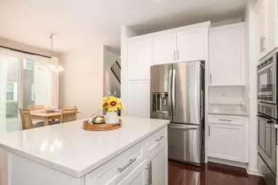 104 Brickton Place, Park Ridge, IL 60068 - Photo 11