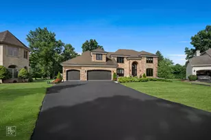 392 Crestwood Ct, Wood Dale, IL 60191 - Photo 5