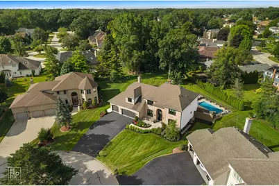 392 Crestwood Court, Wood Dale, IL 60191 - Photo 3
