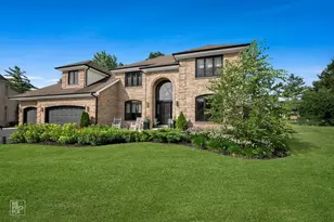 392 Crestwood Ct, Wood Dale, IL 60191 - Photo 7