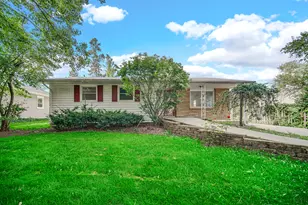 223 S Randall Rd, Aurora, IL 60506 - Photo 1