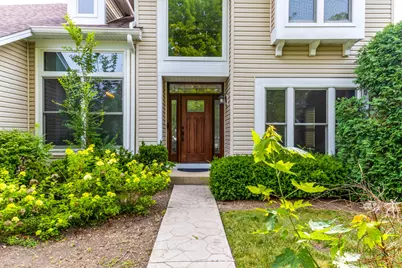 73 Shelby Court, Vernon Hills, IL 60061 - Photo 3