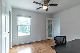 73 Shelby Ct, Vernon Hills, IL 60061 - Photo 25