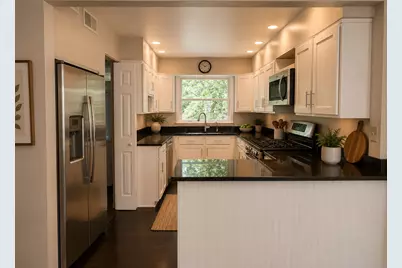 739 S Cook Street, Barrington, IL 60010 - Photo 5