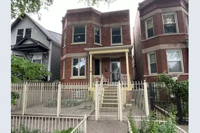 3714 N Hermitage Avenue, Chicago, IL 60613 - Photo 1