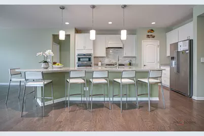 35 Pacific Avenue, Hawthorn Woods, IL 60047 - Photo 5