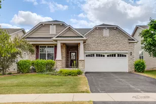35 Pacific Ave, Hawthorn Woods, IL 60047 - Photo 1