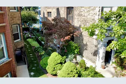 1628 W Nelson Avenue, Chicago, IL 60657 - Photo 3