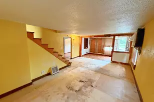 105 E 12th St, Streator, IL 61364 - Photo 3