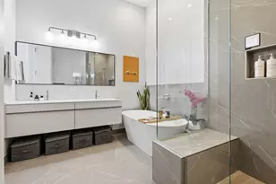 2405 W Iowa St, Chicago, IL 60622 - Photo 31