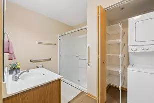 605 Barrington Ave, East Dundee, IL 60118 - Photo 11