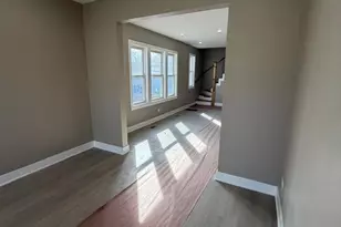 10426 S Calhoun Ave, Chicago, IL 60617 - Photo 3