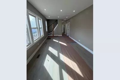 10426 S Calhoun Avenue, Chicago, IL 60617 - Photo 5