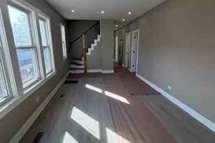 10426 S Calhoun Ave, Chicago, IL 60617 - Photo 5