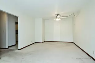 1110 N Farnsworth Ave, Aurora, IL 60505 - Photo 9