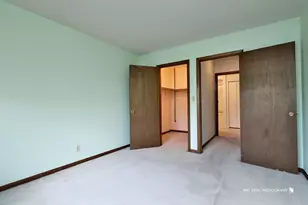 1110 N Farnsworth Ave, Aurora, IL 60505 - Photo 15